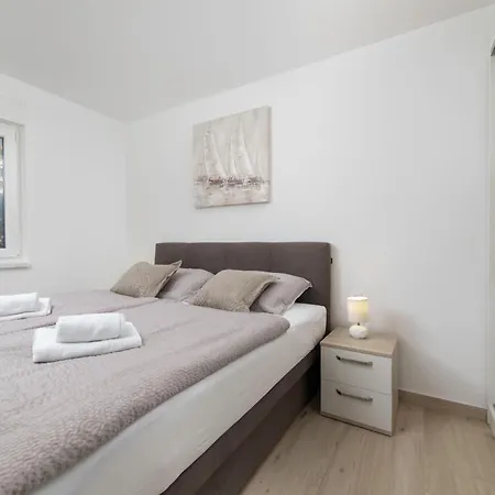 In - Insel Krk 50534 Soline (Krk)